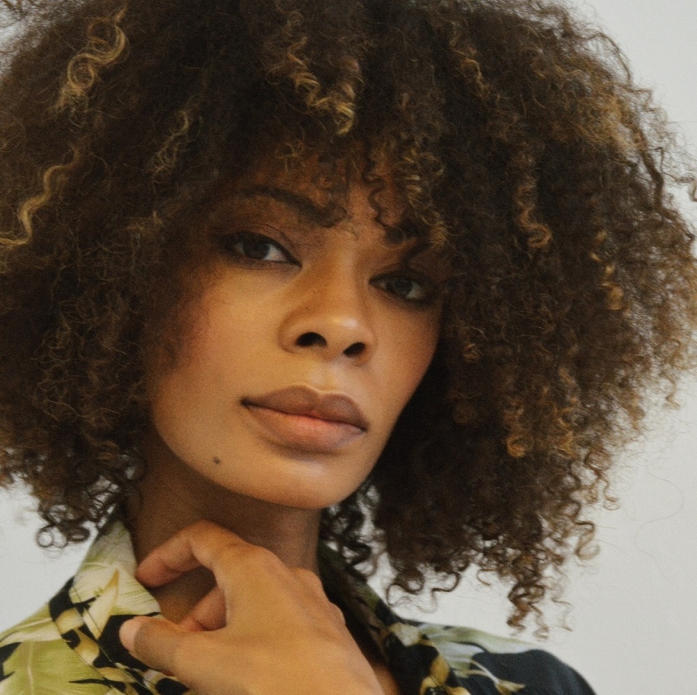 Meet your Posher, Elle